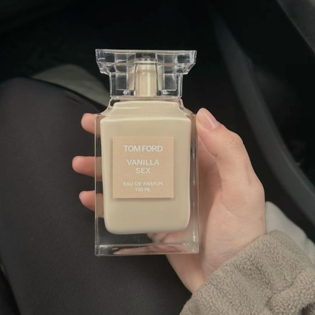 عطر ادکلن تام فورد وانیلا سکس